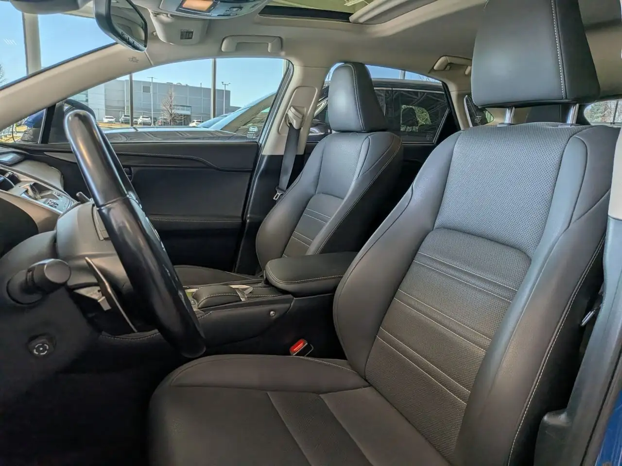 Lexus NX fotografie Lexus NX