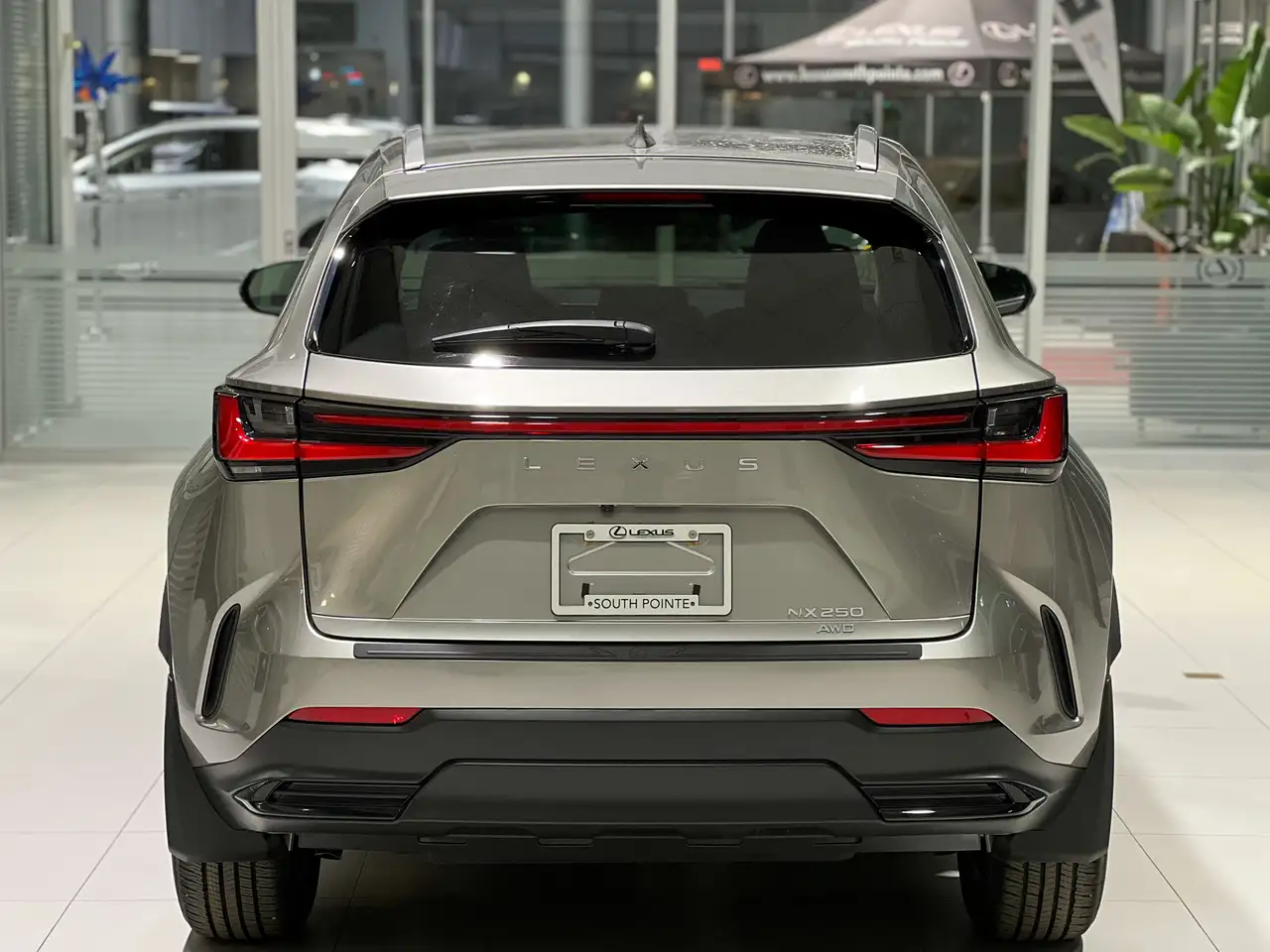 Lexus NX снимка Lexus NX