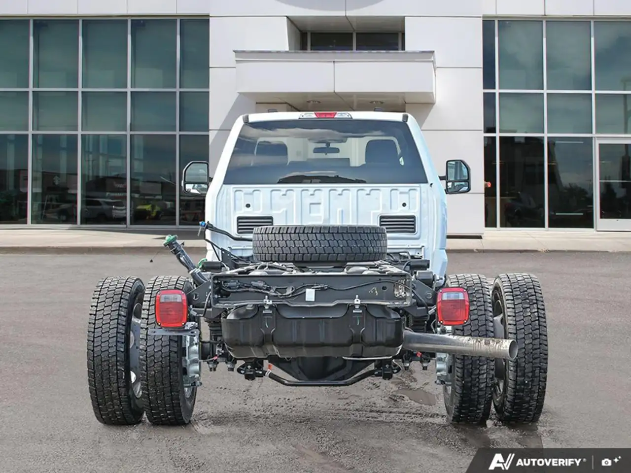 Ford F-550 Super Duty снимка Ford F-550 Super Duty