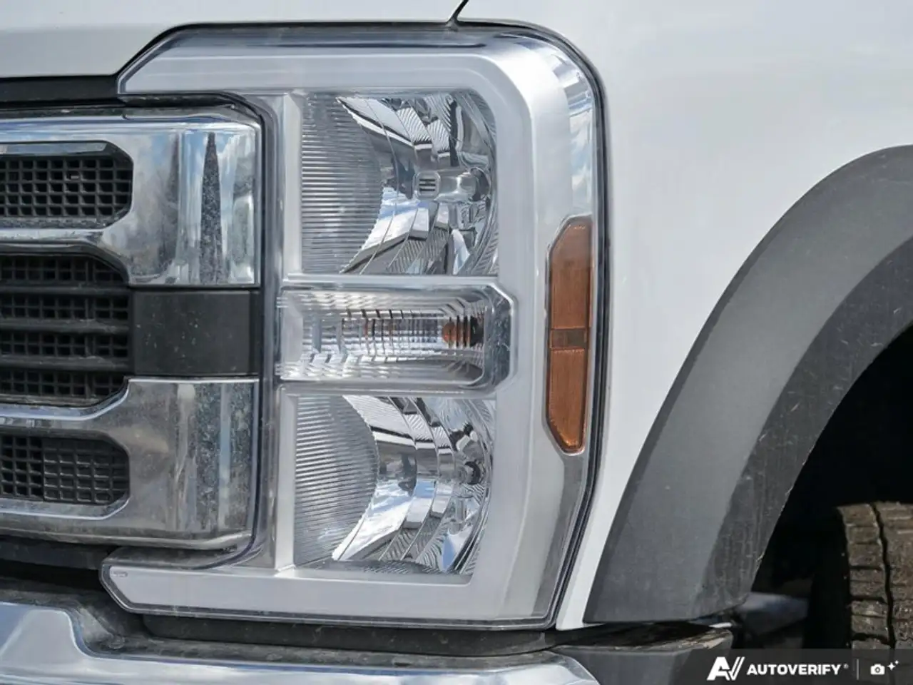 Ford F-550 Super Duty снимка Ford F-550 Super Duty