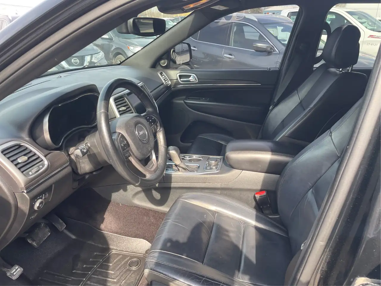 Jeep Grand Cherokee photo Jeep Grand Cherokee