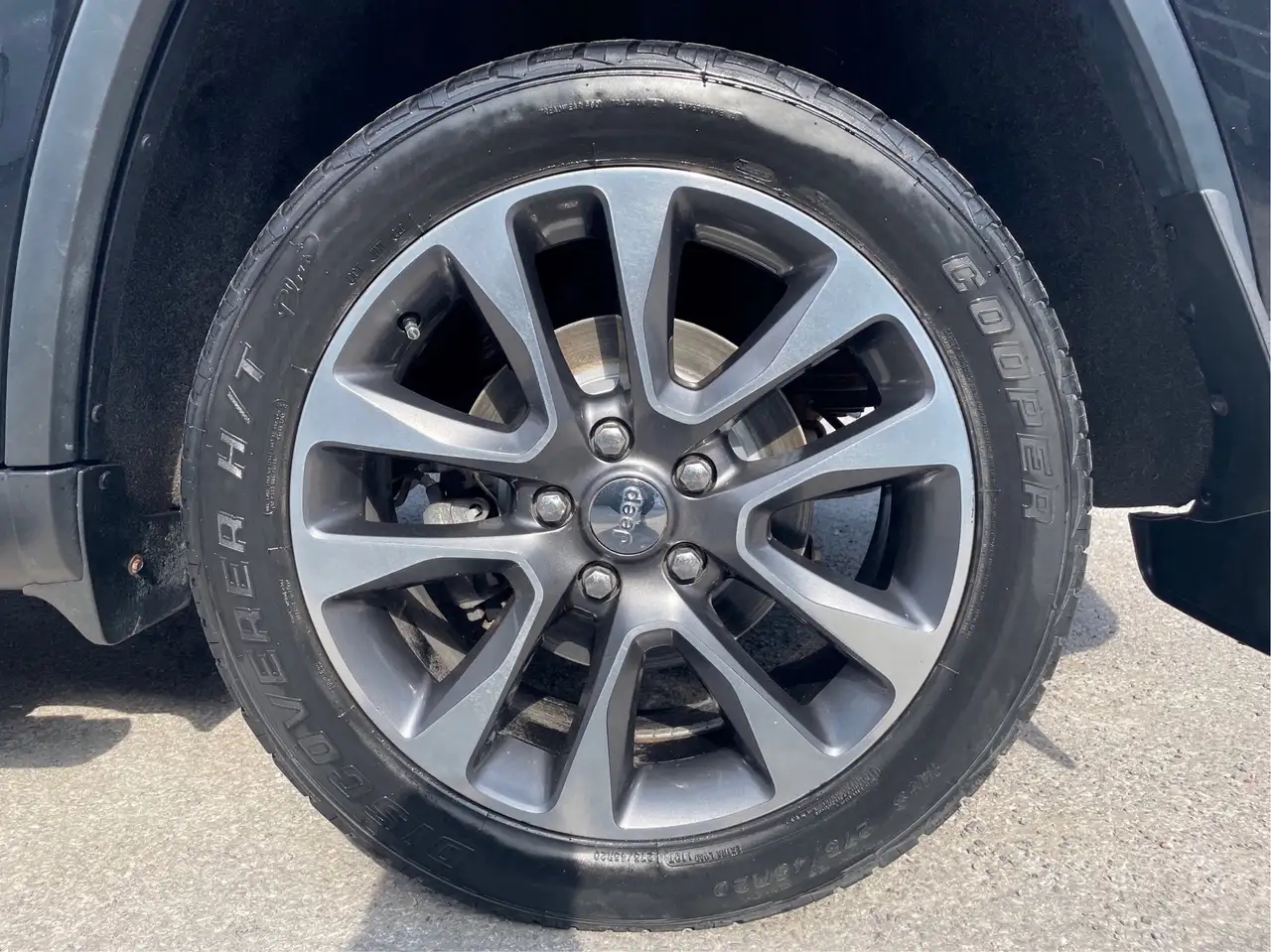 Jeep Grand Cherokee photo Jeep Grand Cherokee