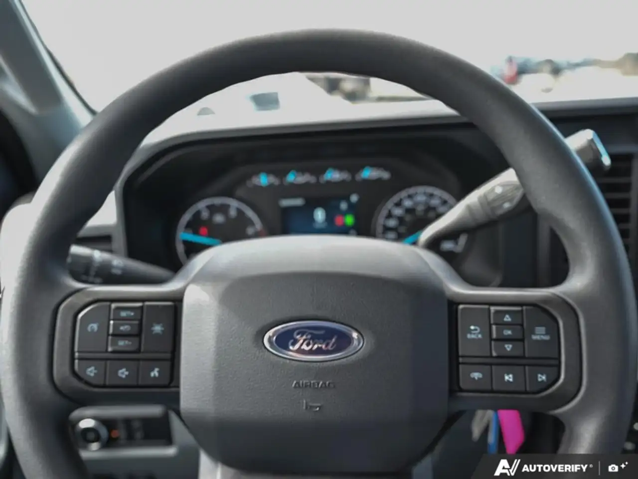 Ford F-550 Super Duty снимка Ford F-550 Super Duty