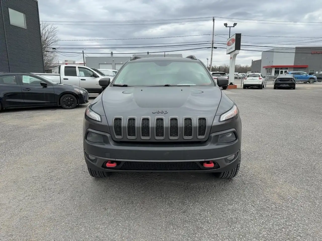 Jeep Cherokee снимка Jeep Cherokee