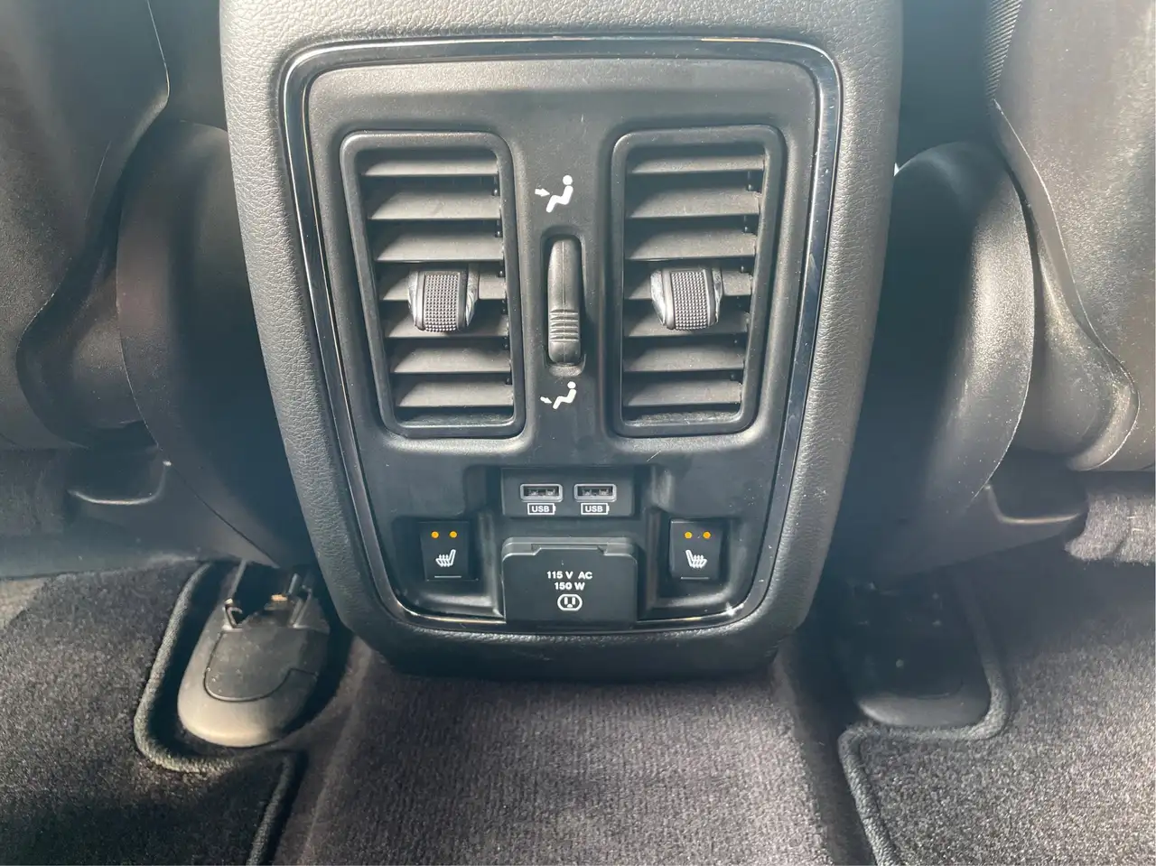 Jeep Grand Cherokee photo Jeep Grand Cherokee
