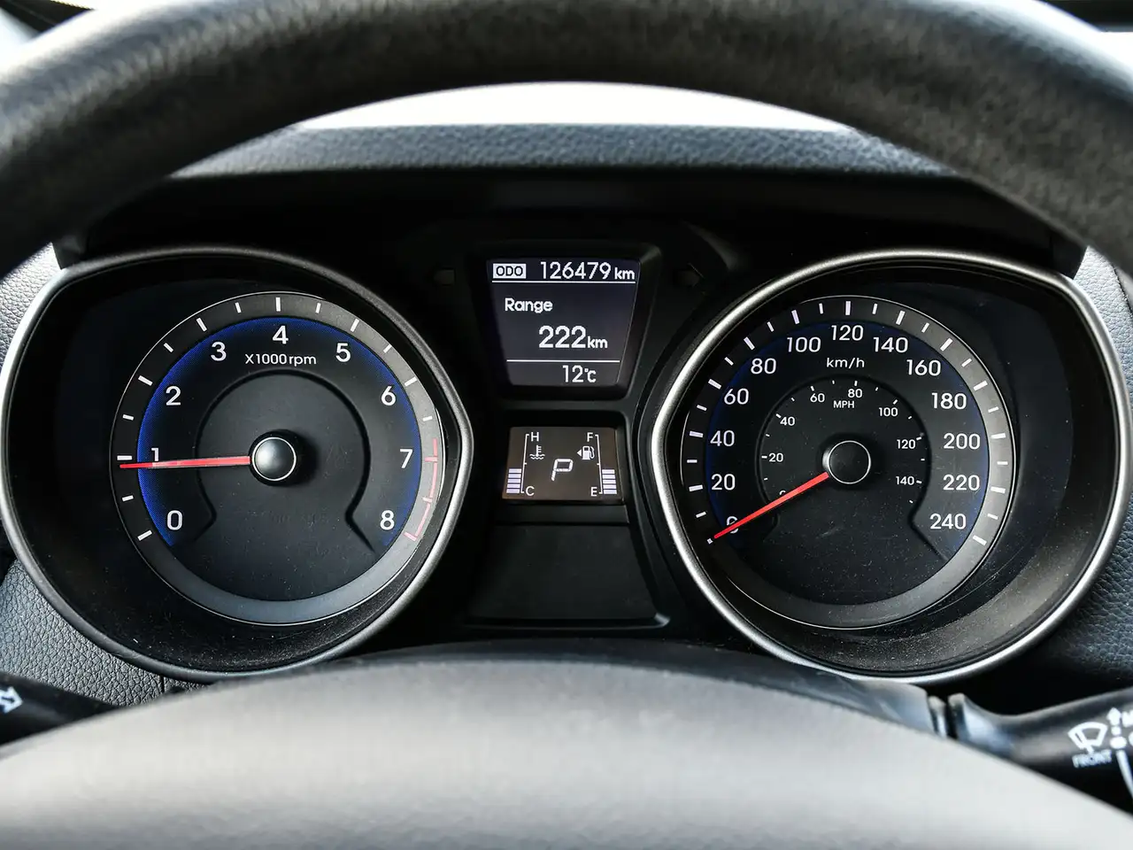Hyundai ELANTRA снимка Hyundai ELANTRA