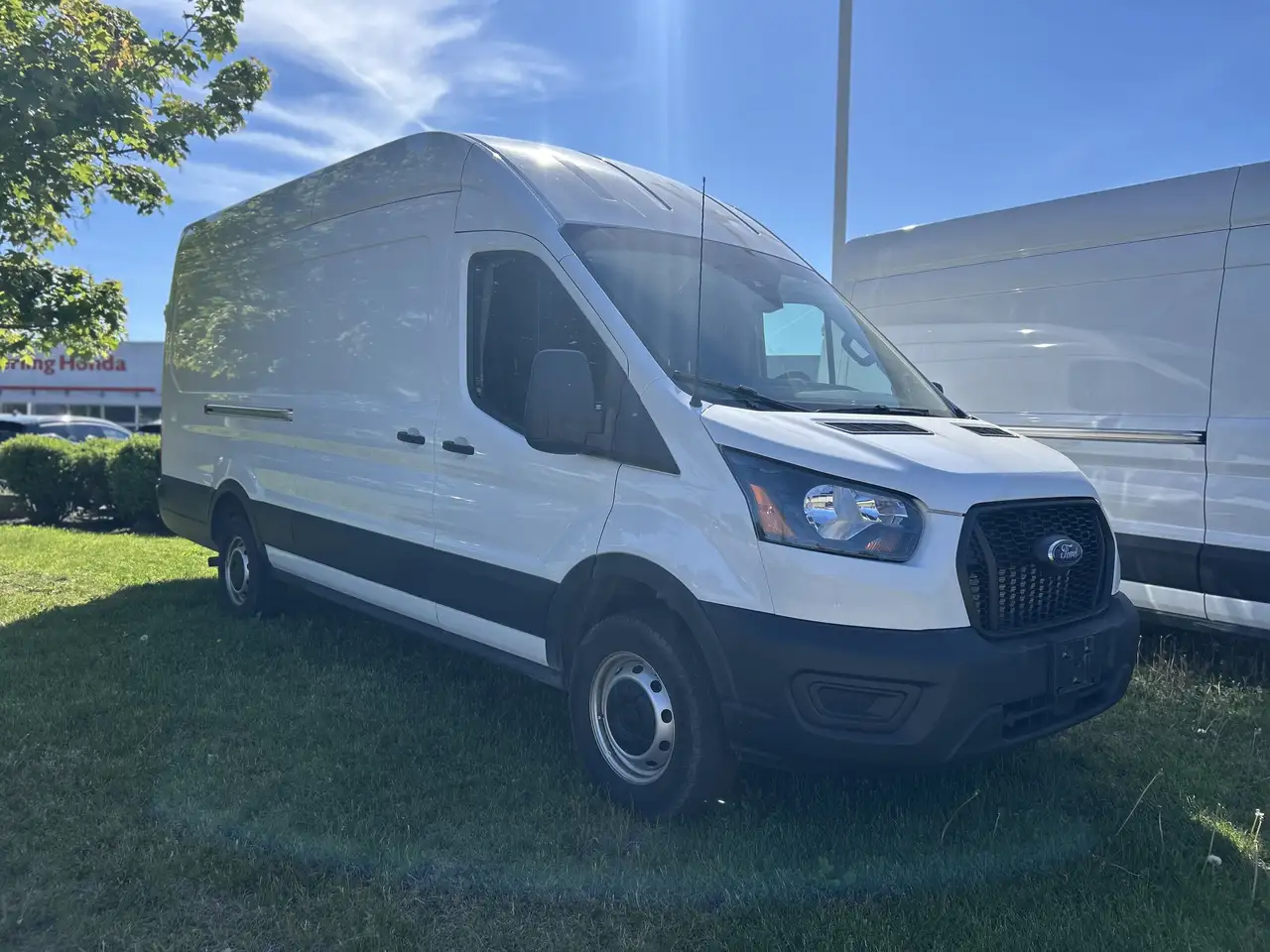 Ford Transit Cargo Van снимка Ford Transit Cargo Van