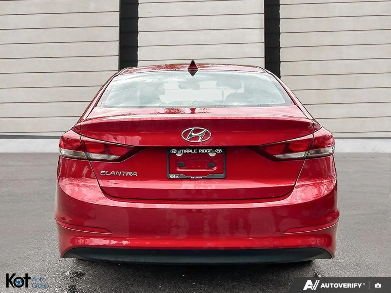 Hyundai ELANTRA снимка Hyundai ELANTRA