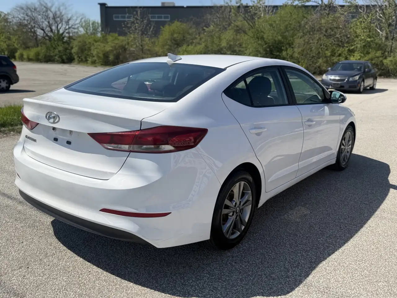 Hyundai ELANTRA снимка Hyundai ELANTRA