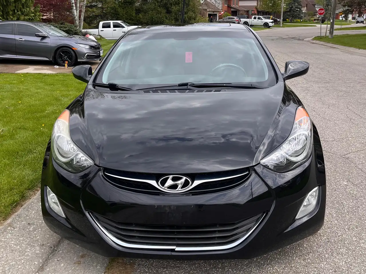 Hyundai ELANTRA снимка Hyundai ELANTRA
