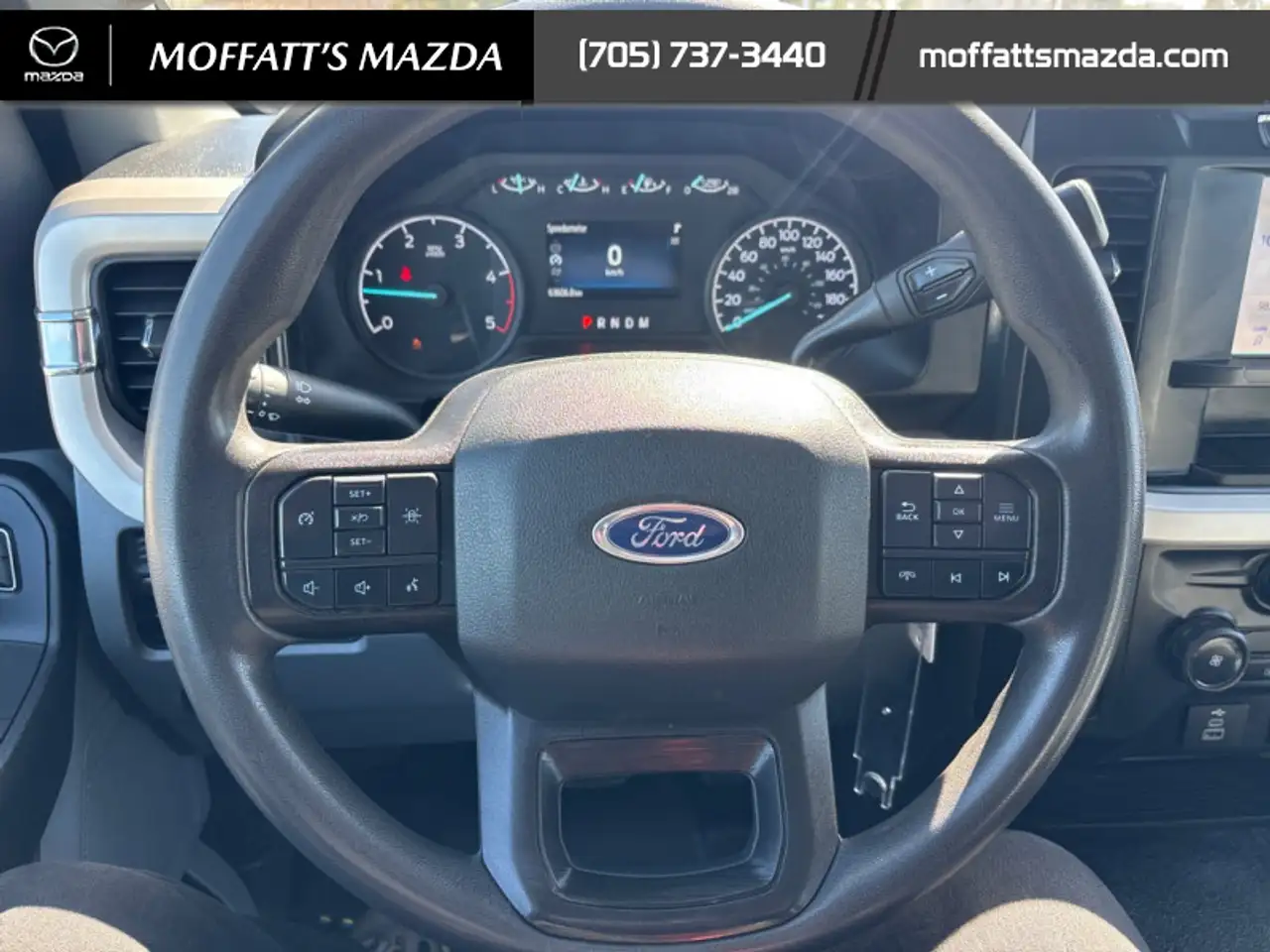 Ford F-550 Super Duty снимка Ford F-550 Super Duty
