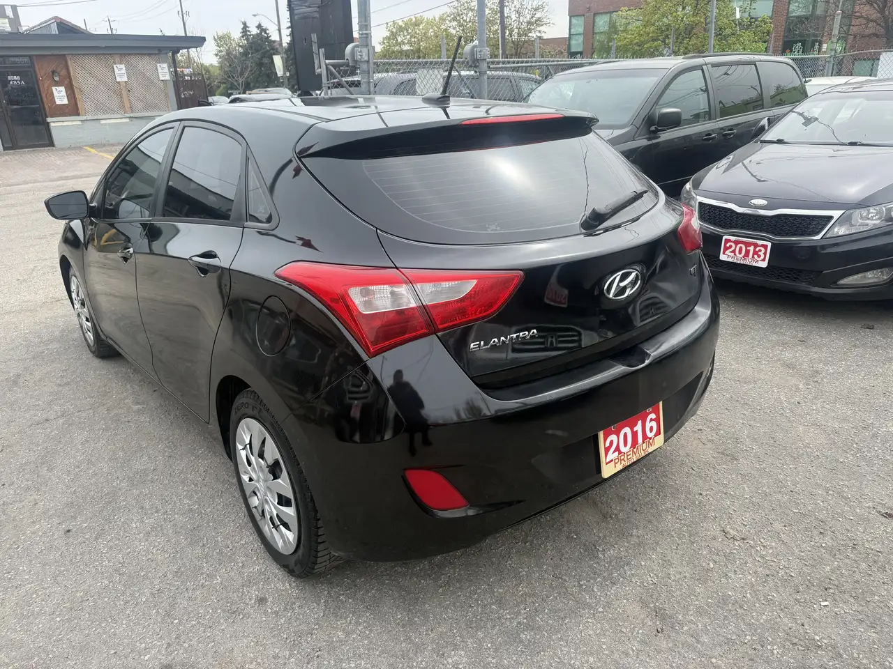 Hyundai ELANTRA снимка Hyundai ELANTRA