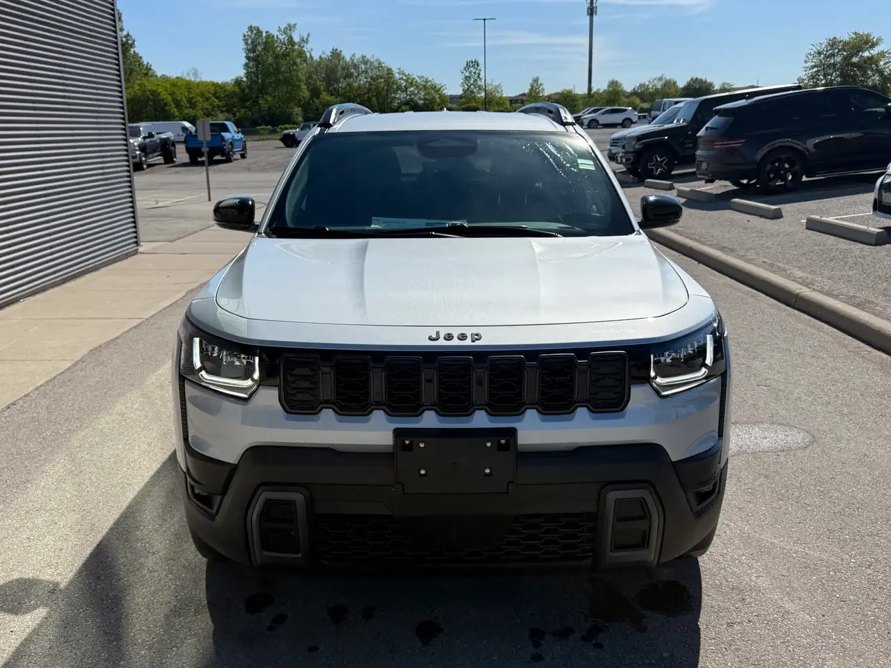 Jeep Cherokee photo Jeep Cherokee
