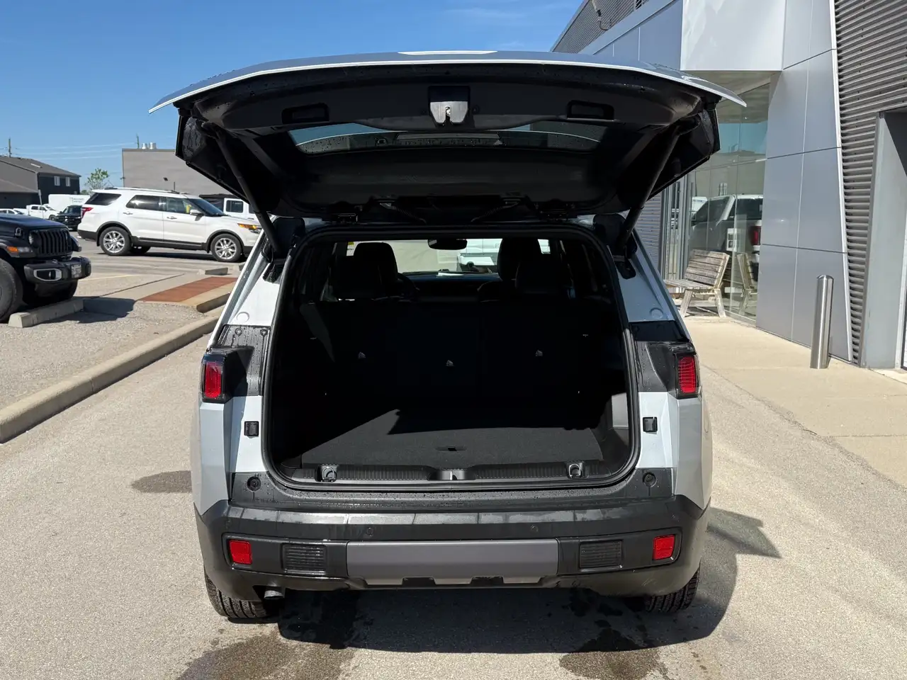 Jeep Cherokee photo Jeep Cherokee