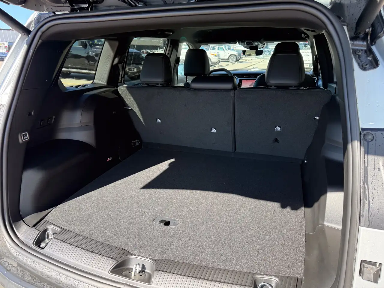 Jeep Cherokee photo Jeep Cherokee