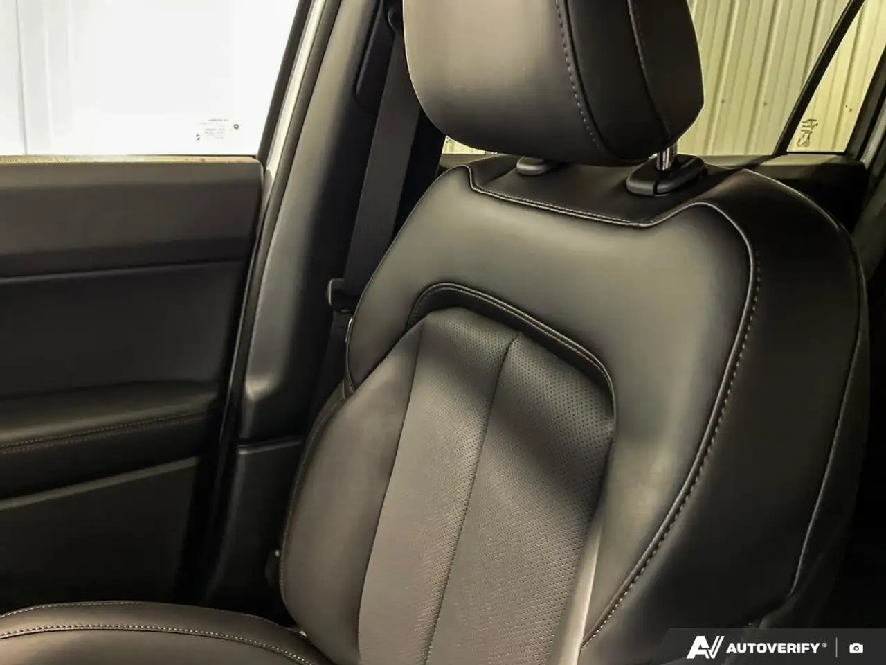 Jeep Cherokee photo Jeep Cherokee