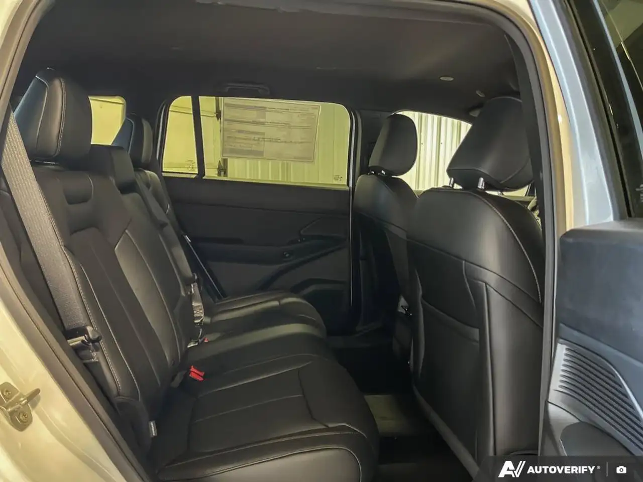 Jeep Cherokee photo Jeep Cherokee