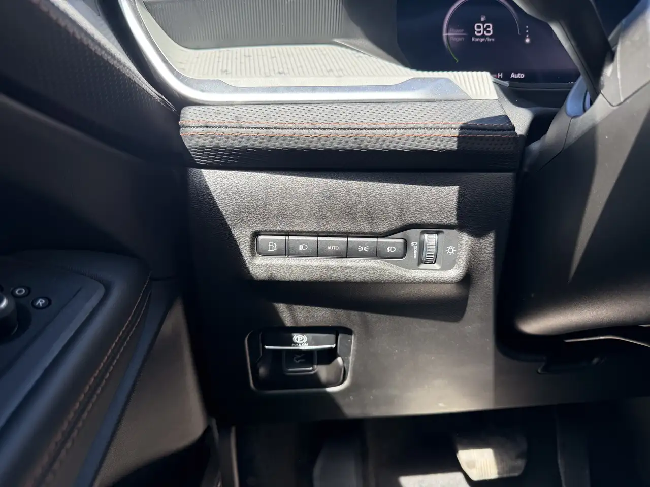 Jeep Cherokee photo Jeep Cherokee