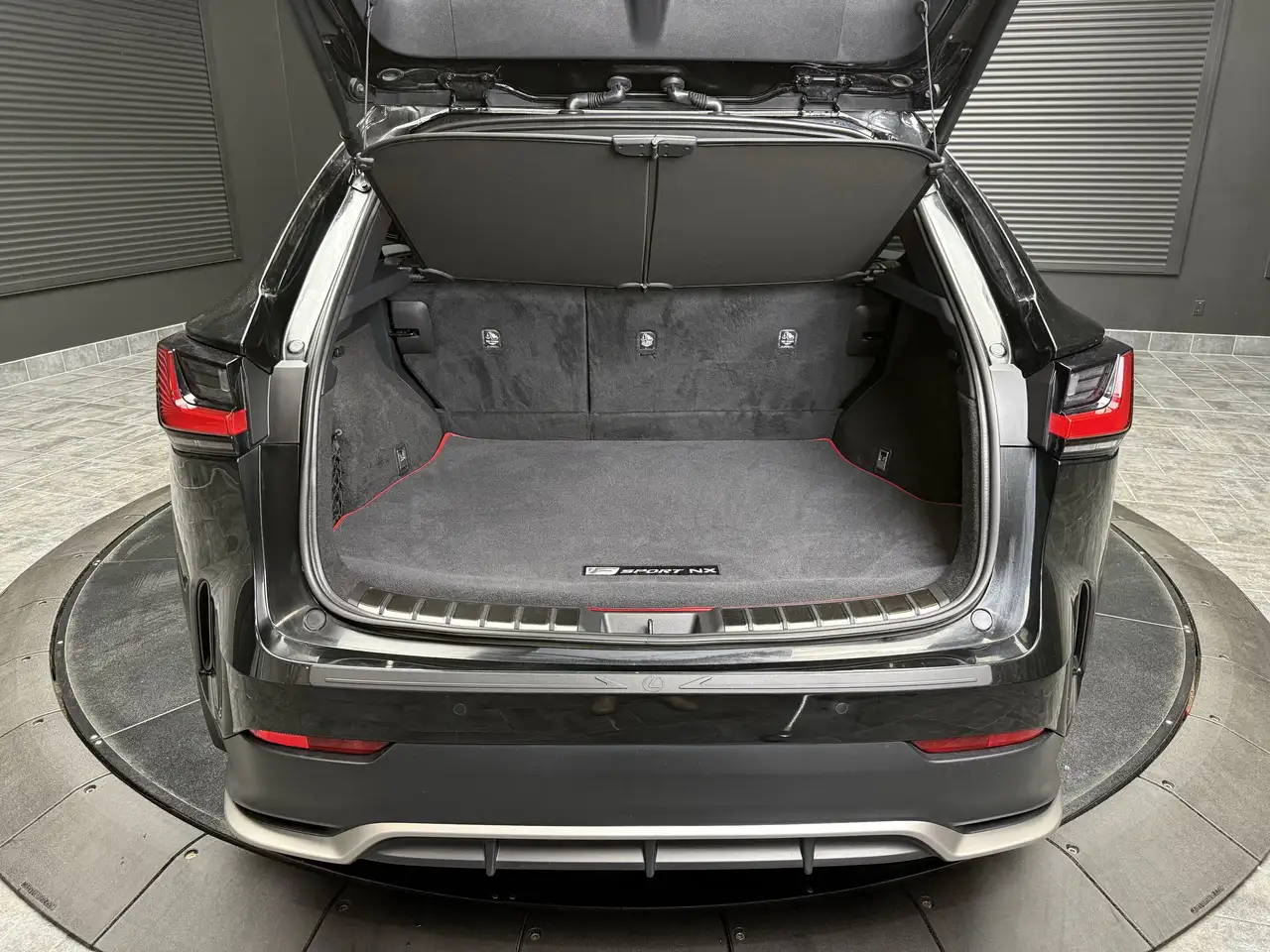 Lexus NX fotografie Lexus NX