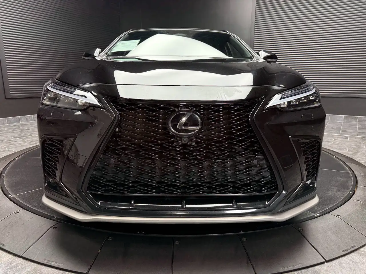 Lexus NX fotografie Lexus NX