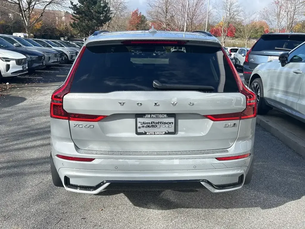 Volvo XC60 снимка Volvo XC60