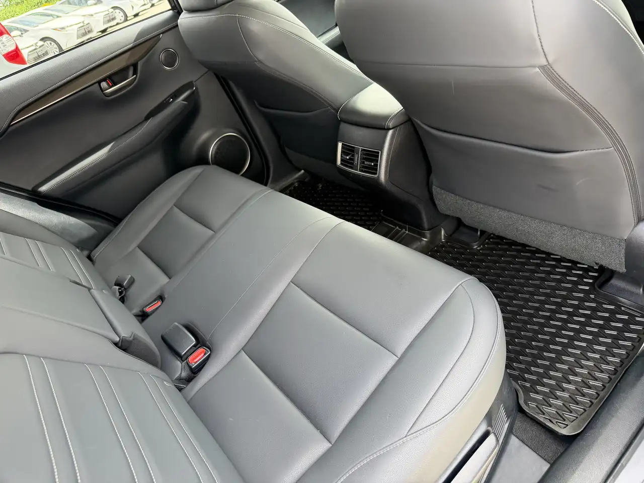 Lexus NX fotografie Lexus NX
