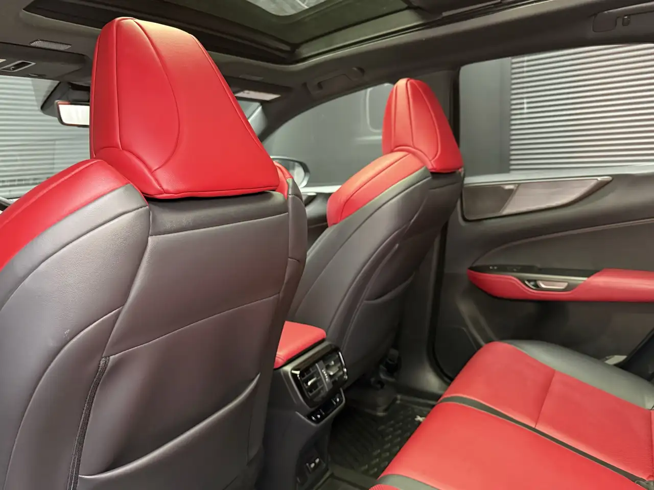 Lexus NX fotografie Lexus NX