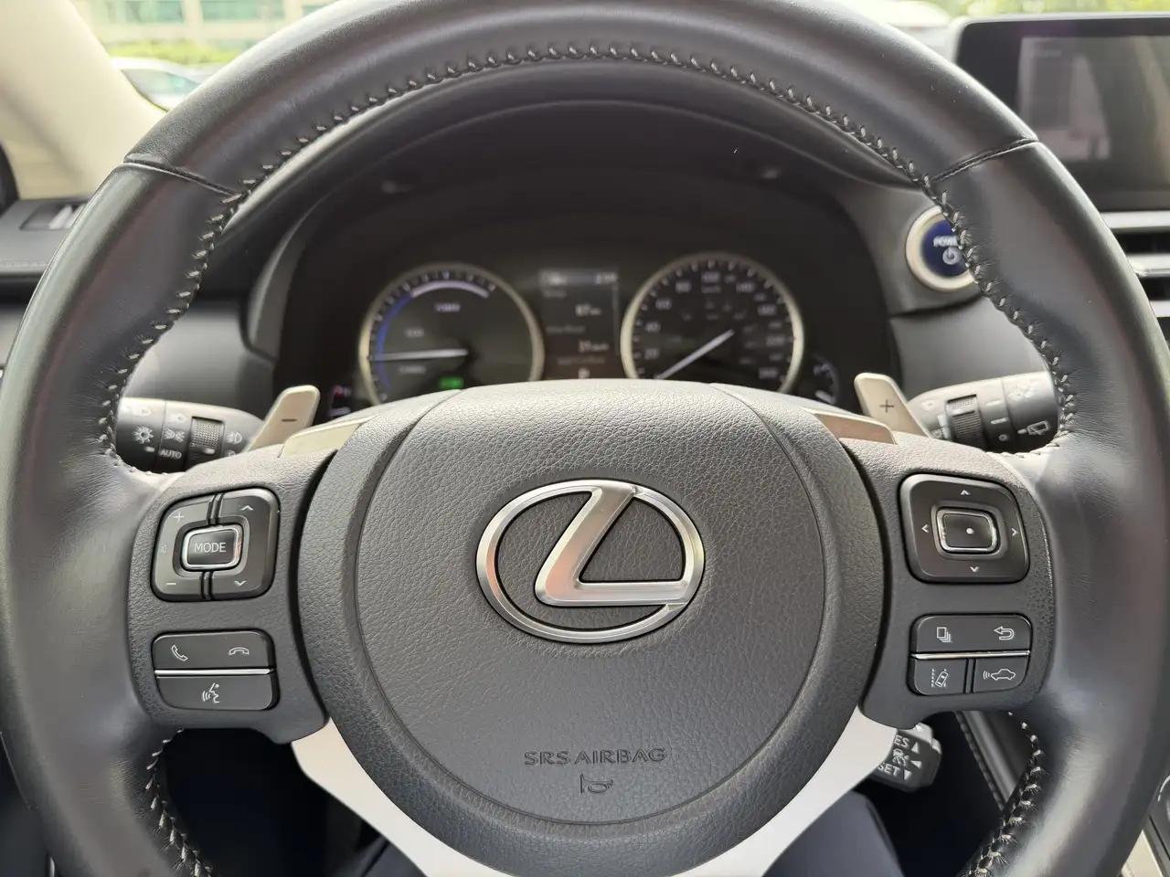 Lexus NX fotografie Lexus NX