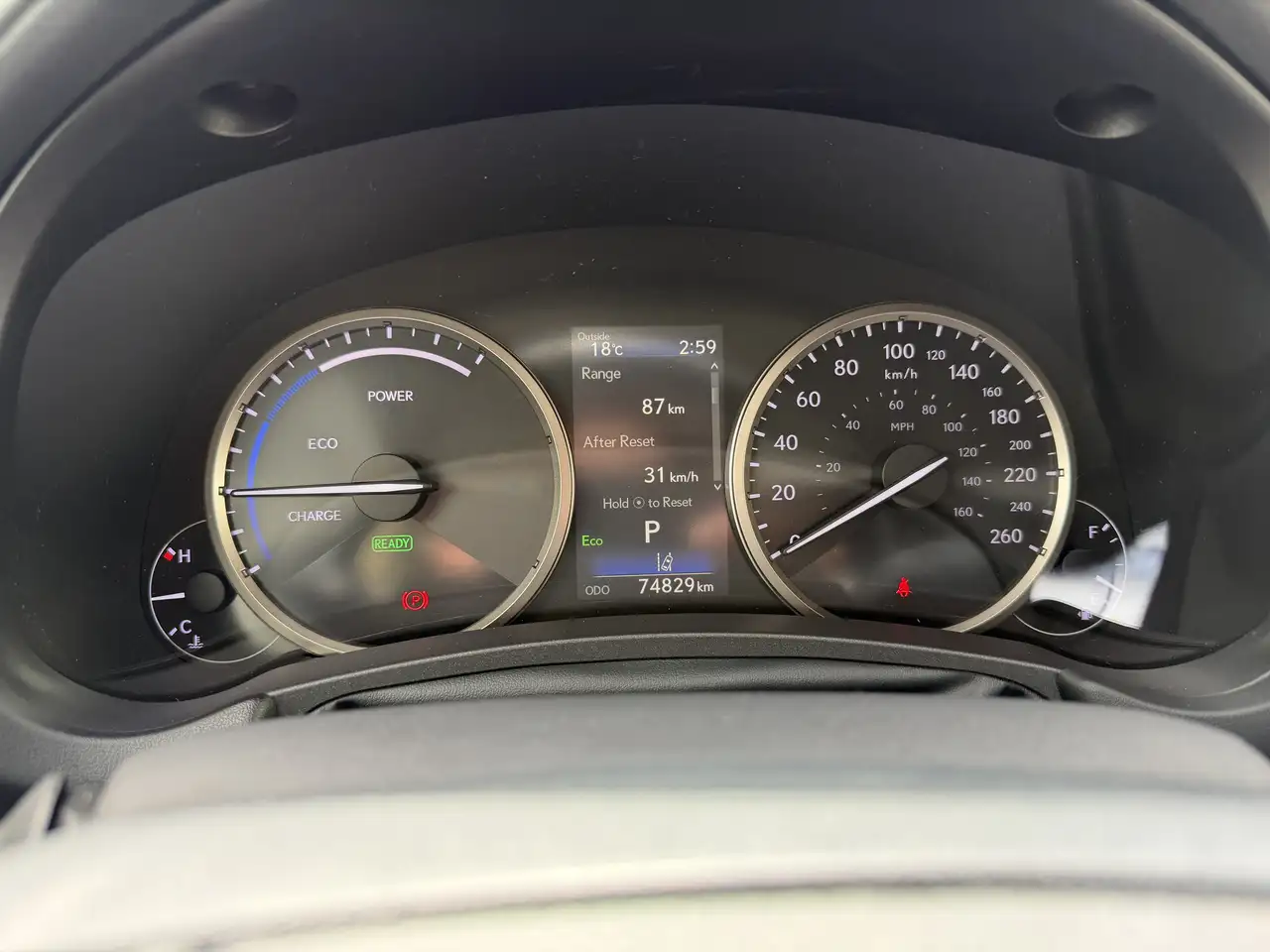 Lexus NX fotografie Lexus NX