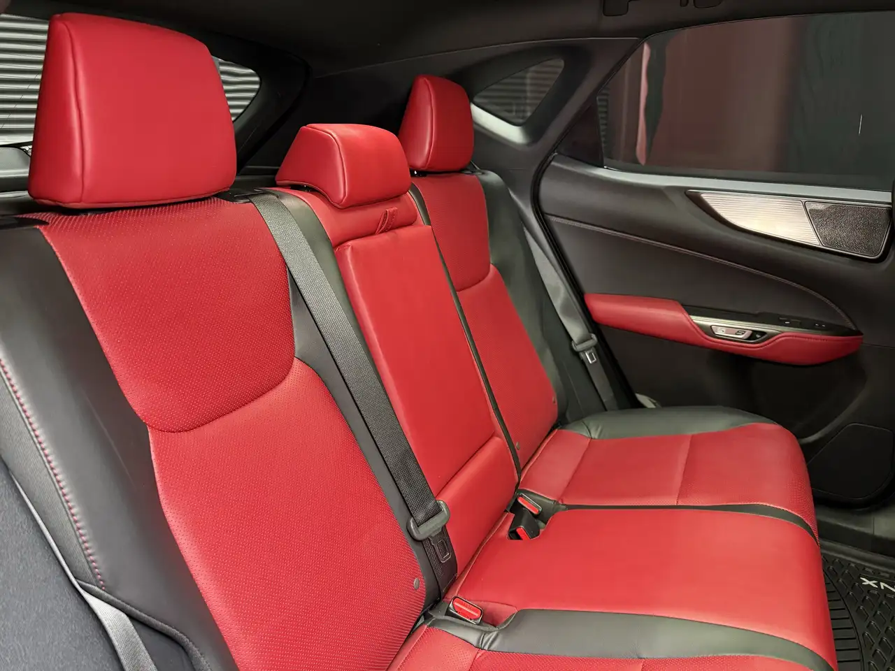 Lexus NX fotografie Lexus NX
