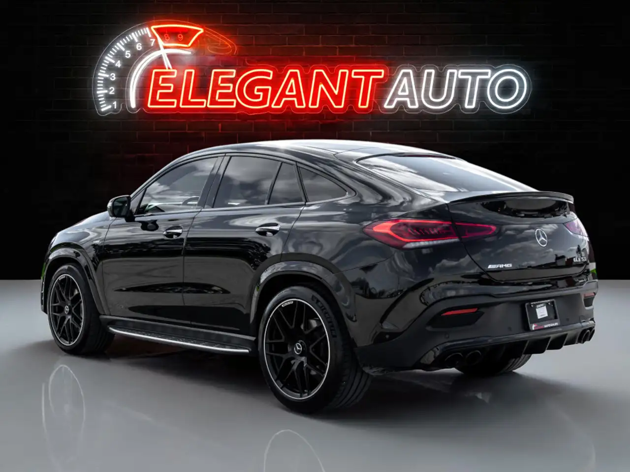 Mercedes-Benz GLE снимка Mercedes-Benz GLE