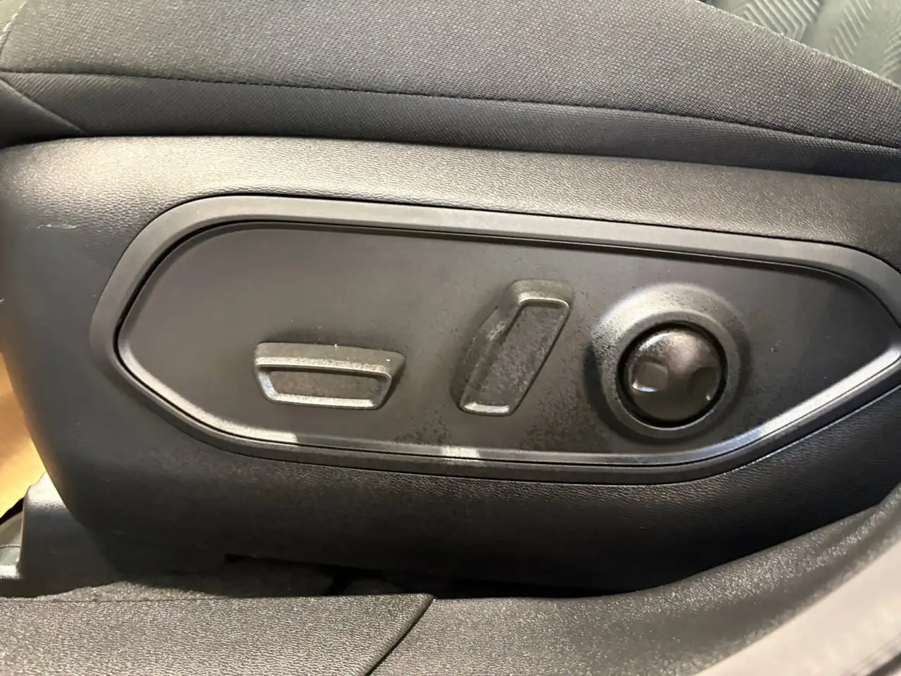 Jeep Cherokee photo Jeep Cherokee