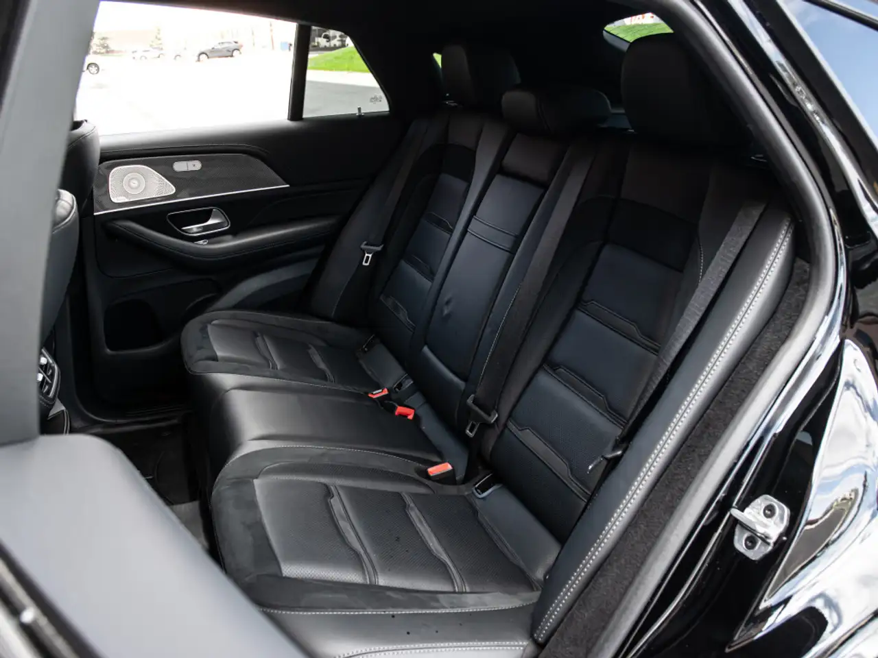 Mercedes-Benz GLE снимка Mercedes-Benz GLE