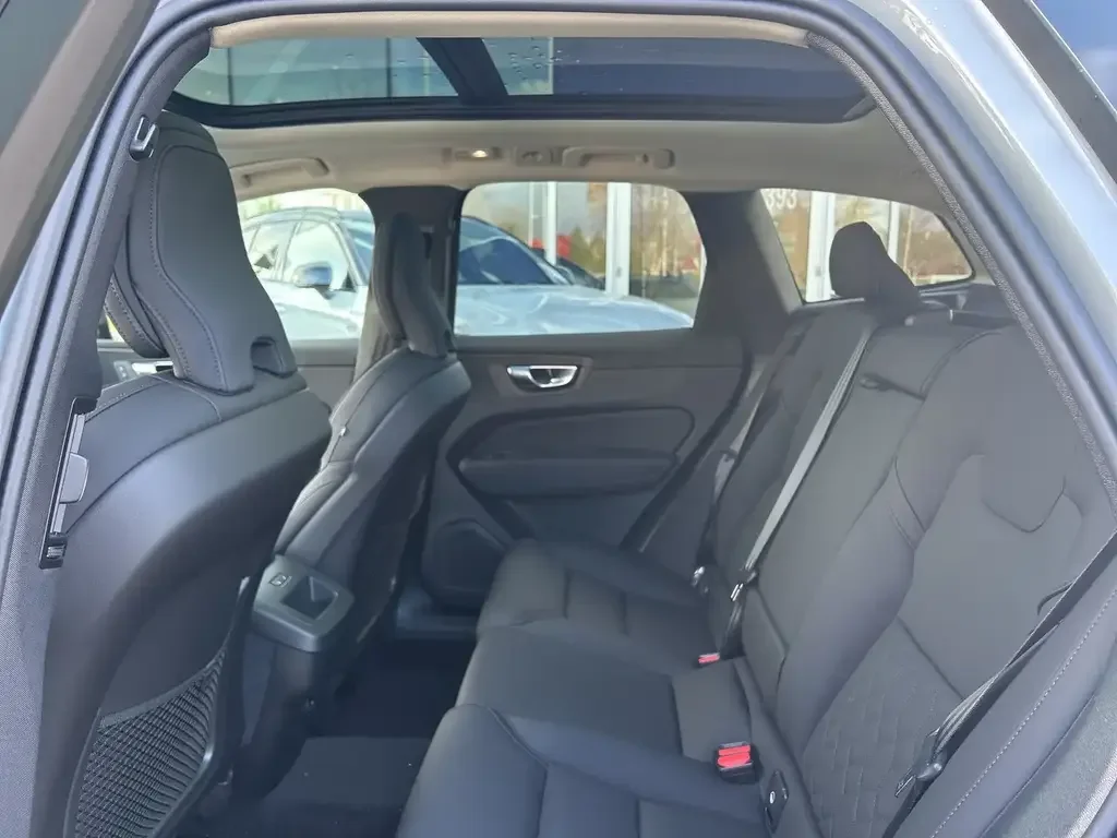 Volvo XC60 снимка Volvo XC60