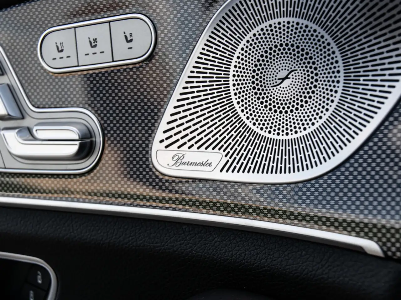 Mercedes-Benz GLE снимка Mercedes-Benz GLE