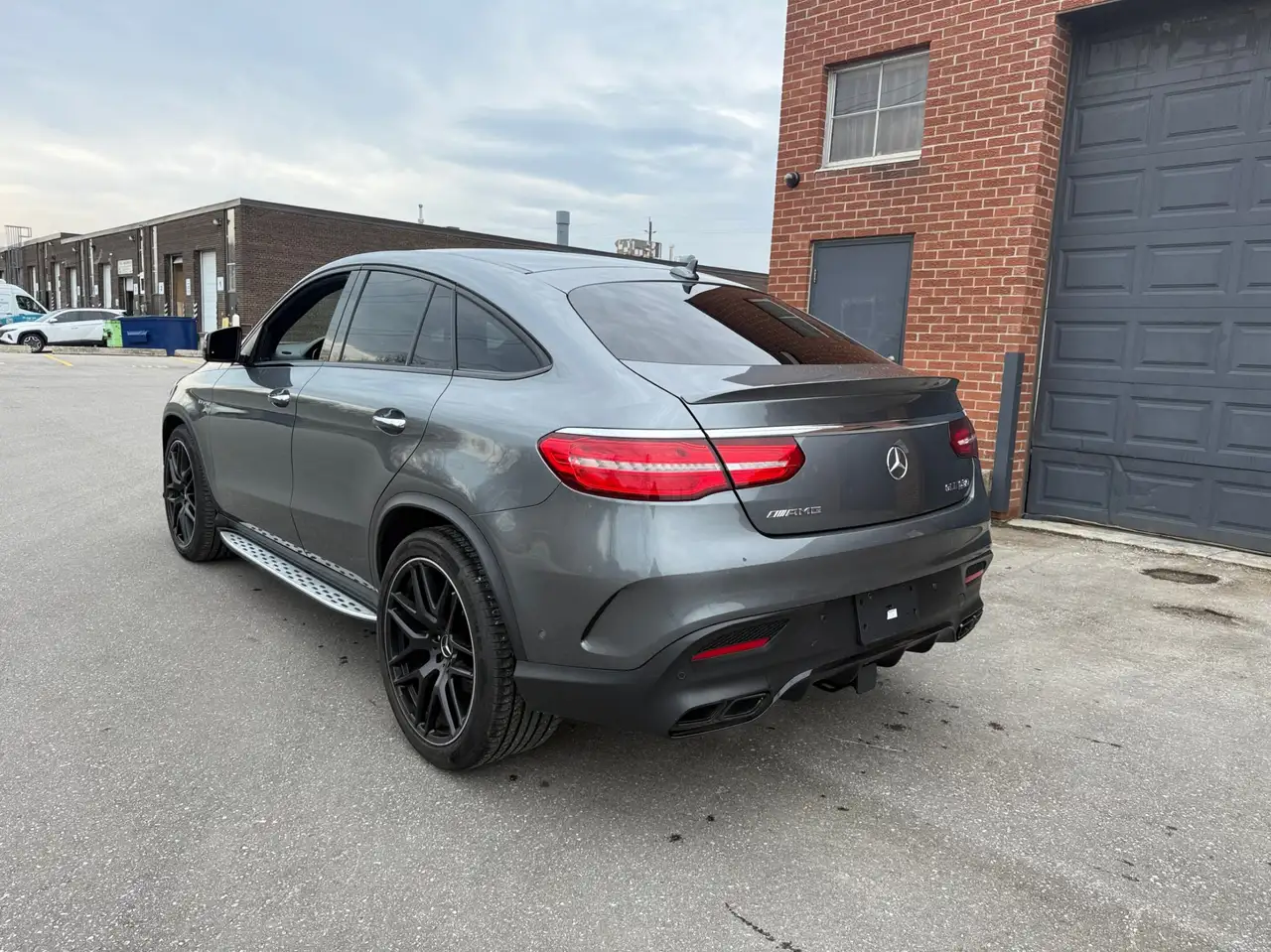 Mercedes-Benz GLE снимка Mercedes-Benz GLE
