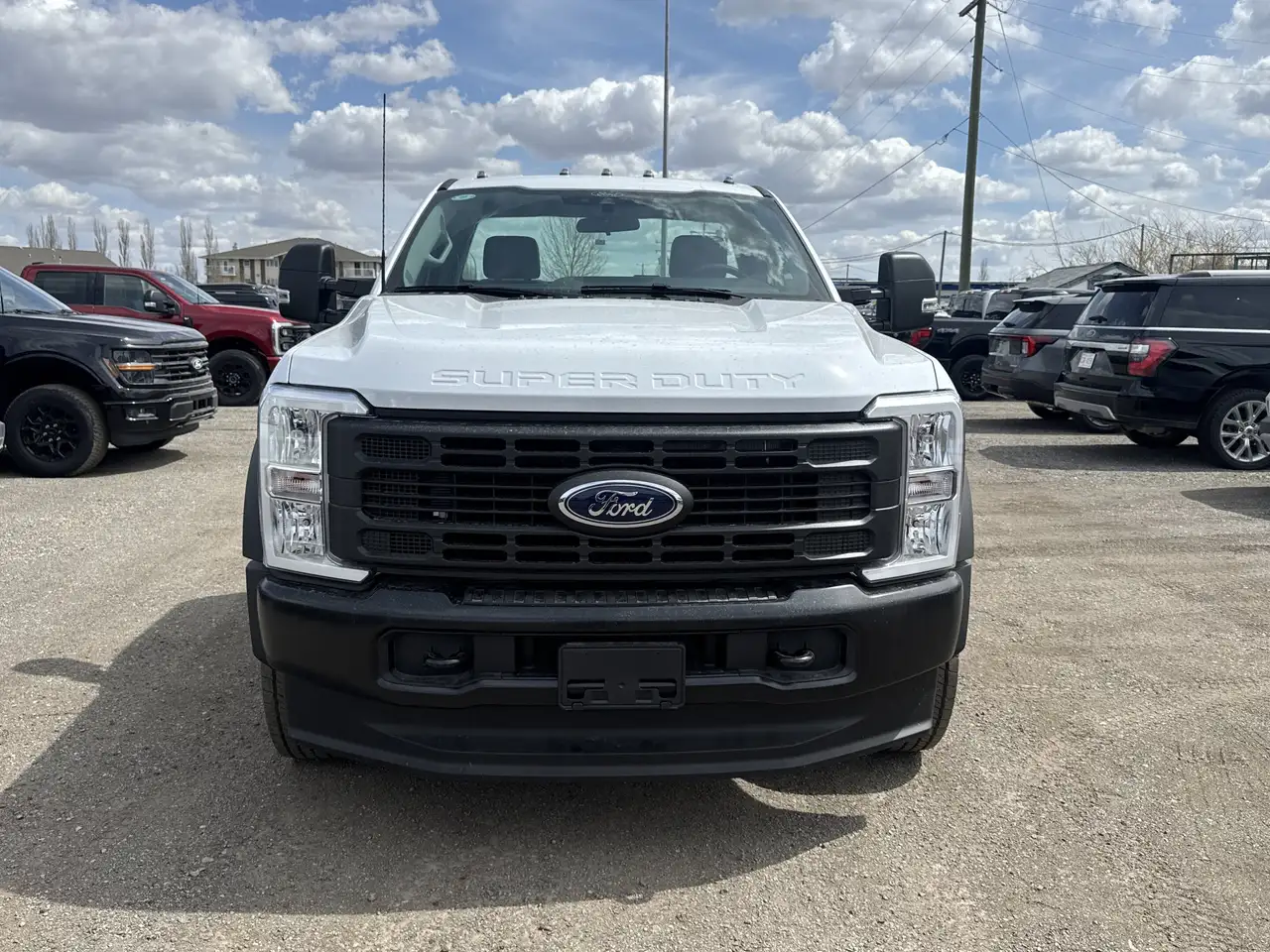 Ford F-550 Super Duty photo Ford F-550 Super Duty