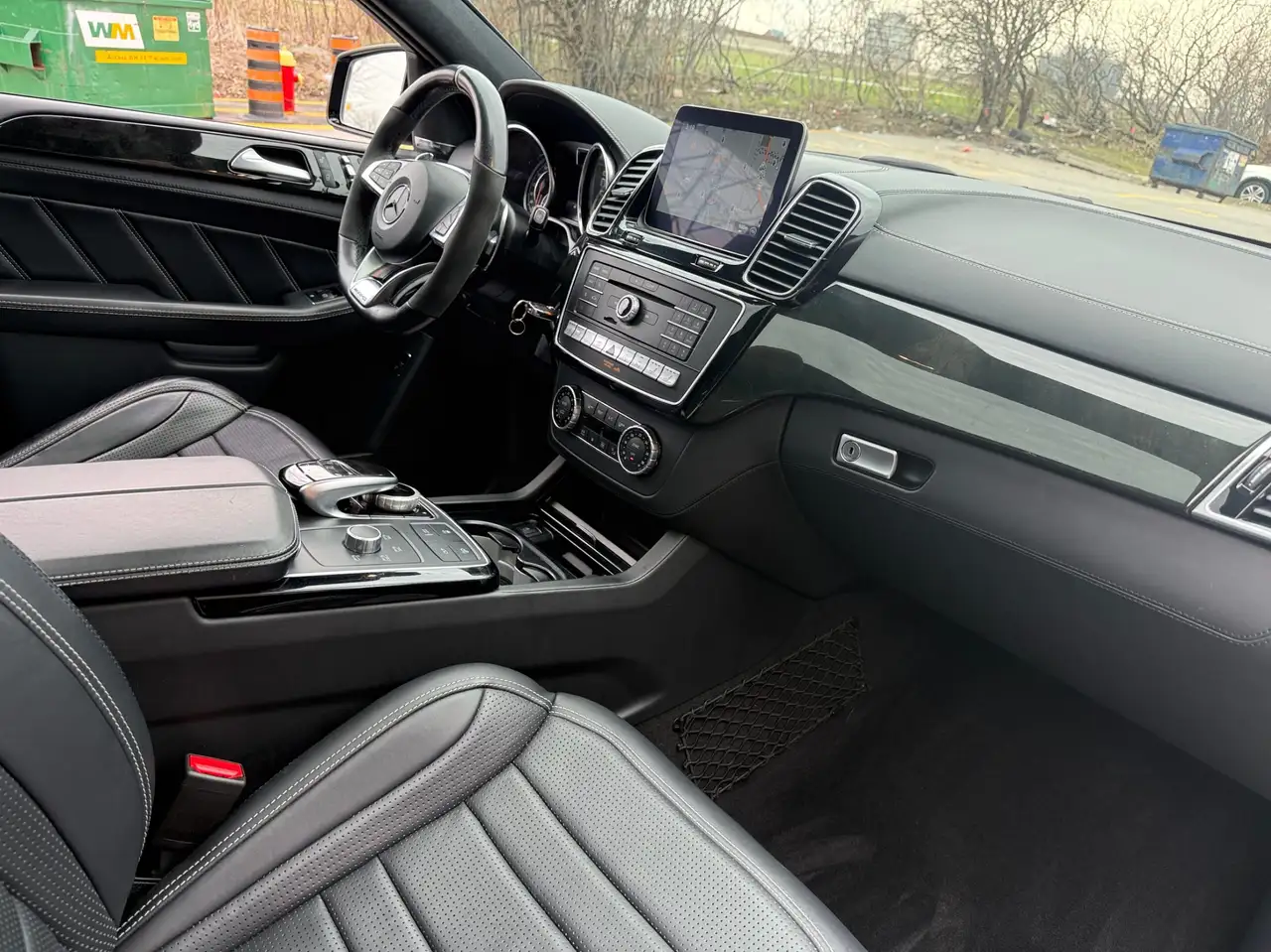 Mercedes-Benz GLE снимка Mercedes-Benz GLE