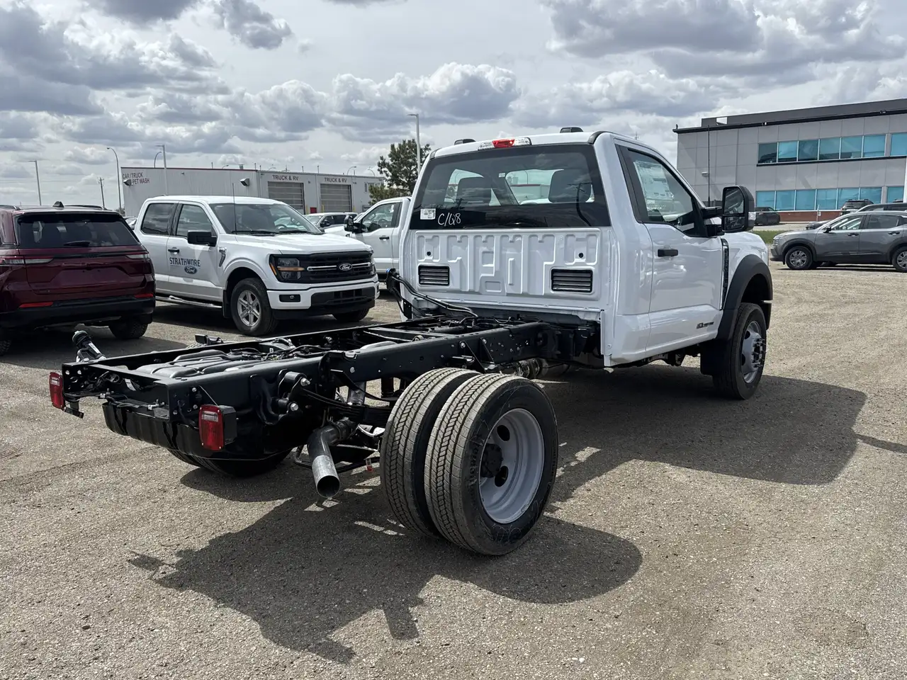 Ford F-550 Super Duty photo Ford F-550 Super Duty
