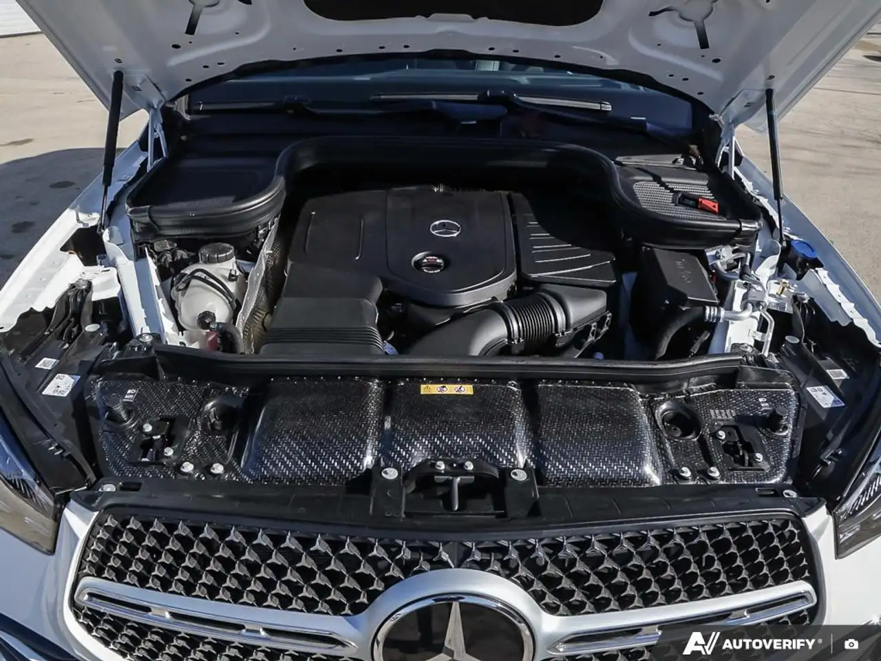 Mercedes-Benz GLE снимка Mercedes-Benz GLE