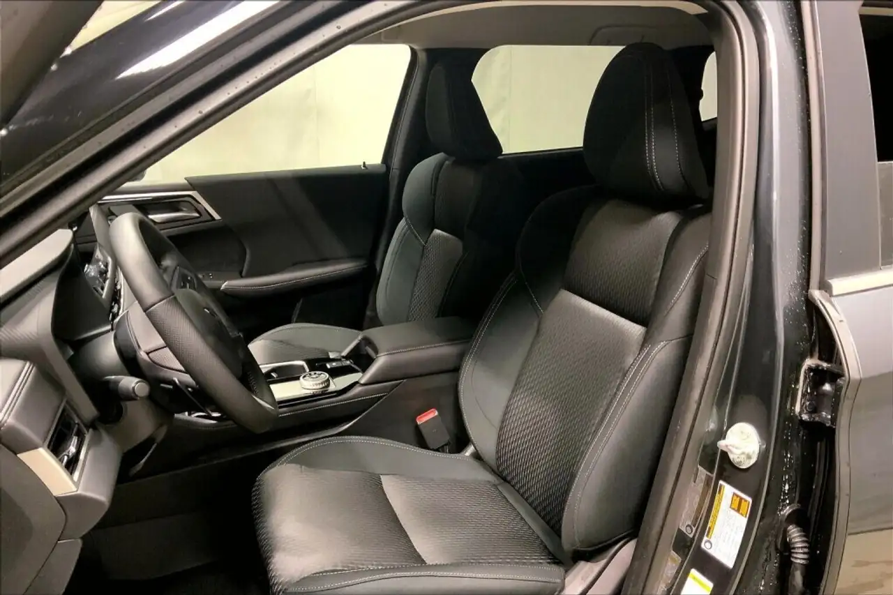 Mitsubishi Outlander photo Mitsubishi Outlander