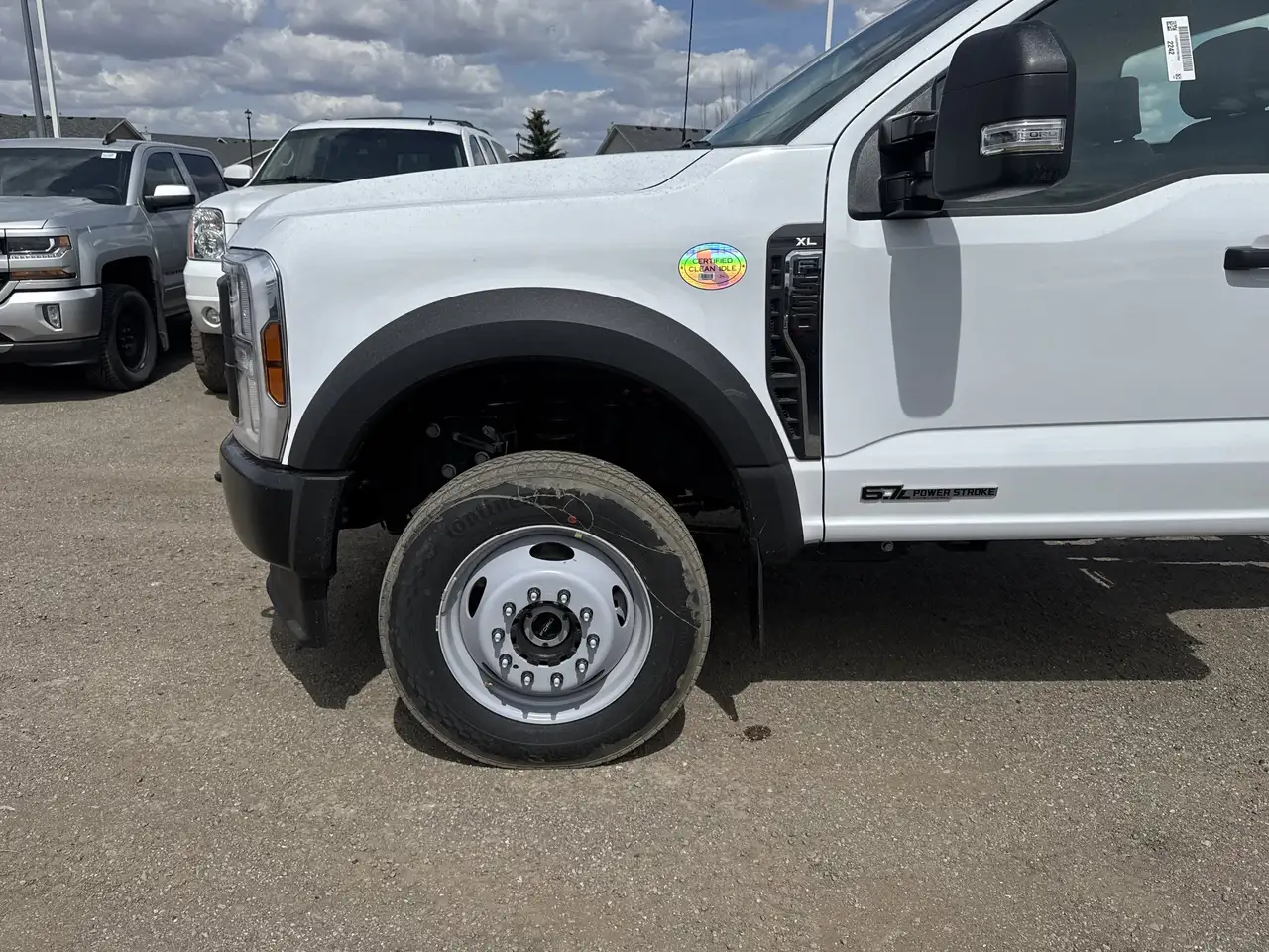 Ford F-550 Super Duty photo Ford F-550 Super Duty