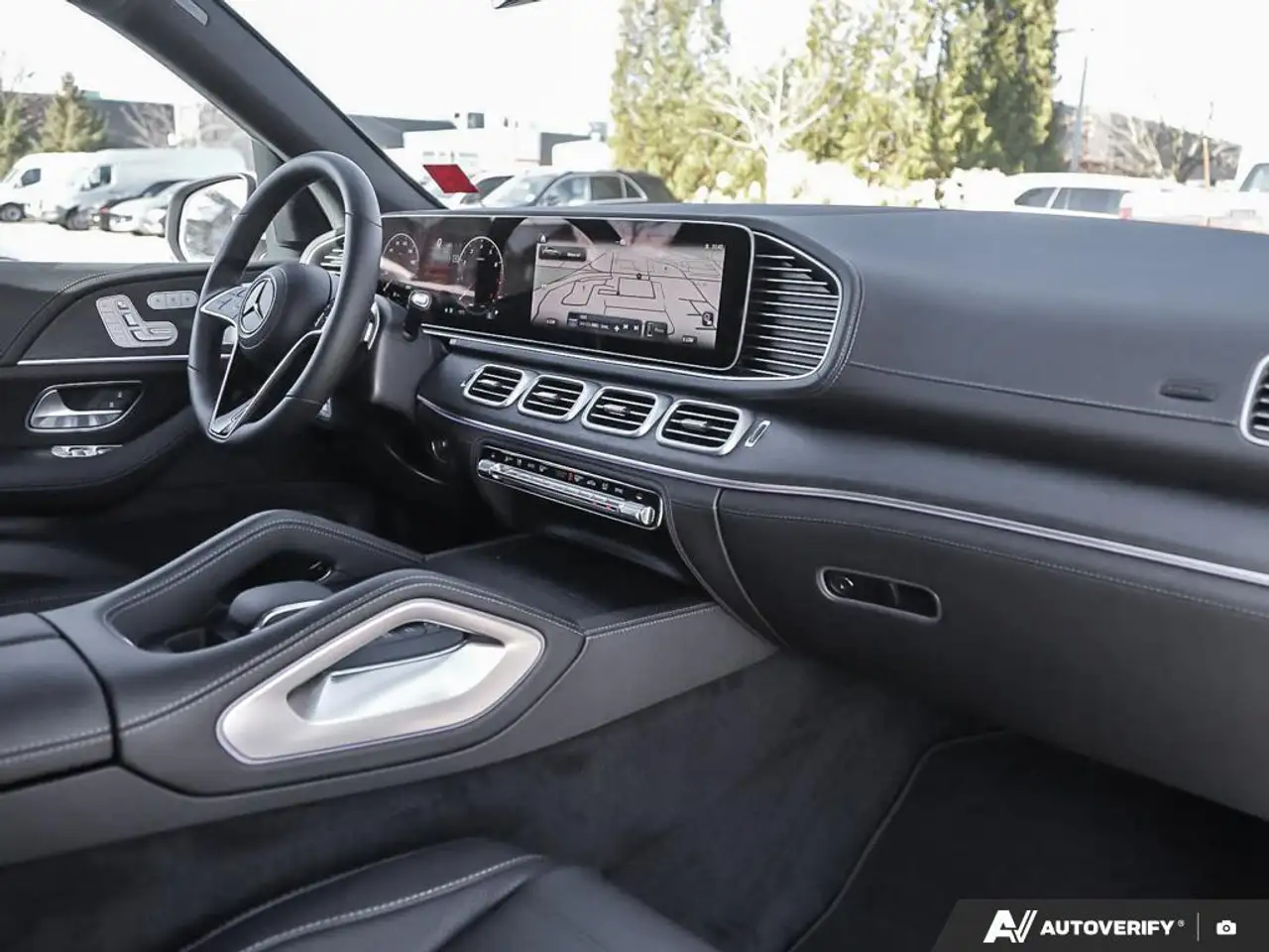Mercedes-Benz GLE снимка Mercedes-Benz GLE