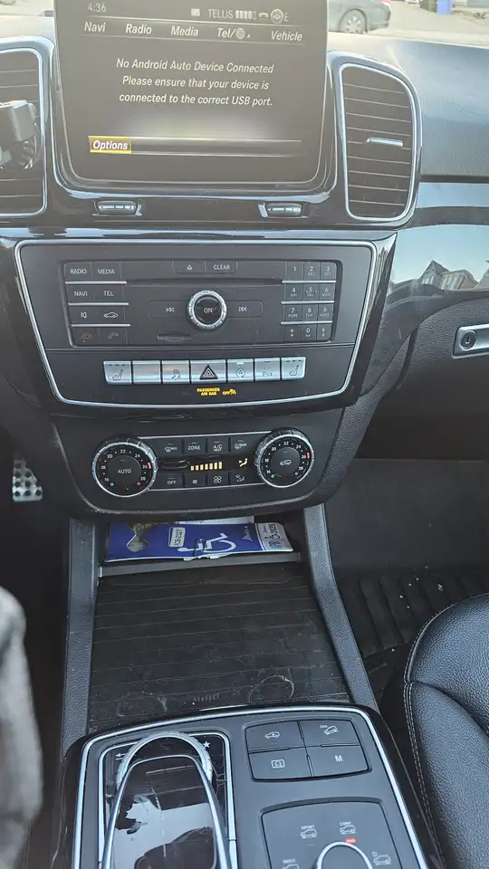 Mercedes-Benz GLE снимка Mercedes-Benz GLE