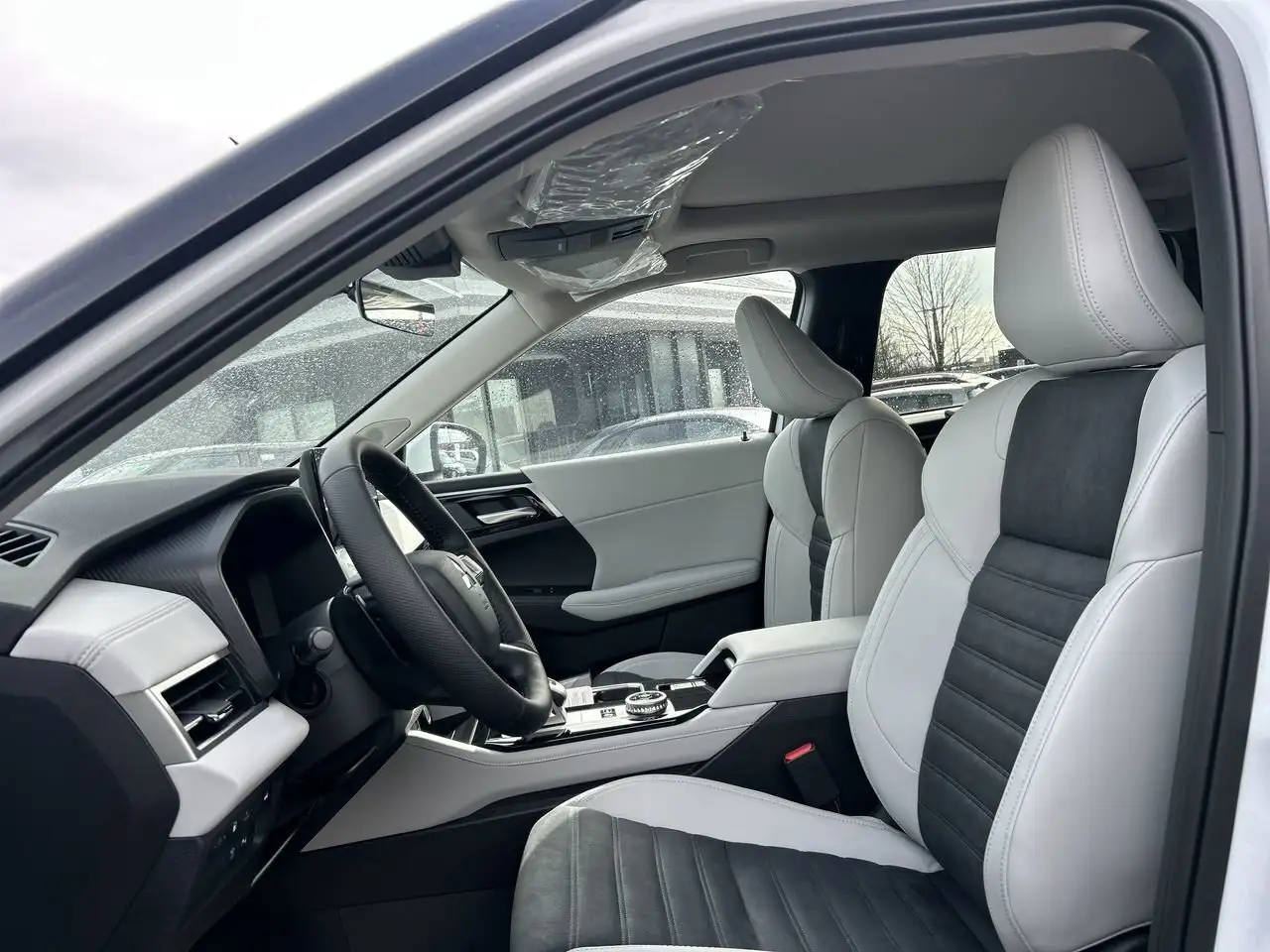 Mitsubishi Outlander снимка Mitsubishi Outlander