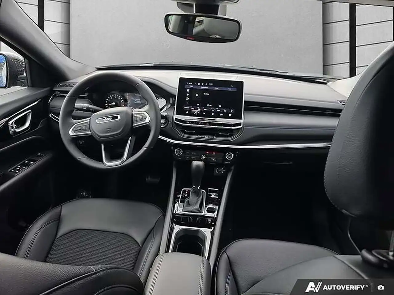 Jeep Compass снимка Jeep Compass