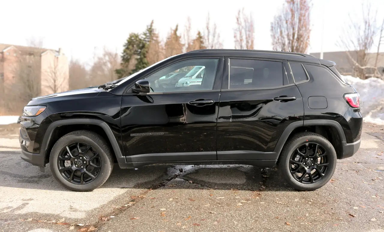 Jeep Compass photo Jeep Compass