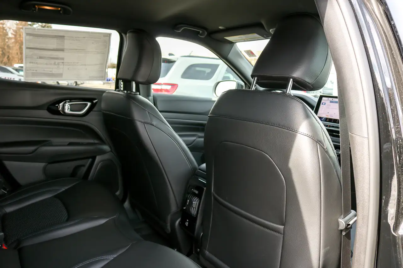 Jeep Compass photo Jeep Compass