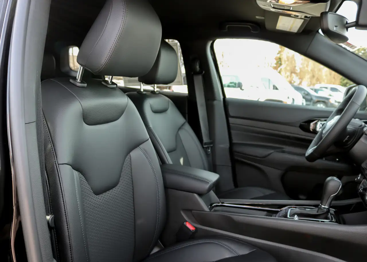 Jeep Compass photo Jeep Compass