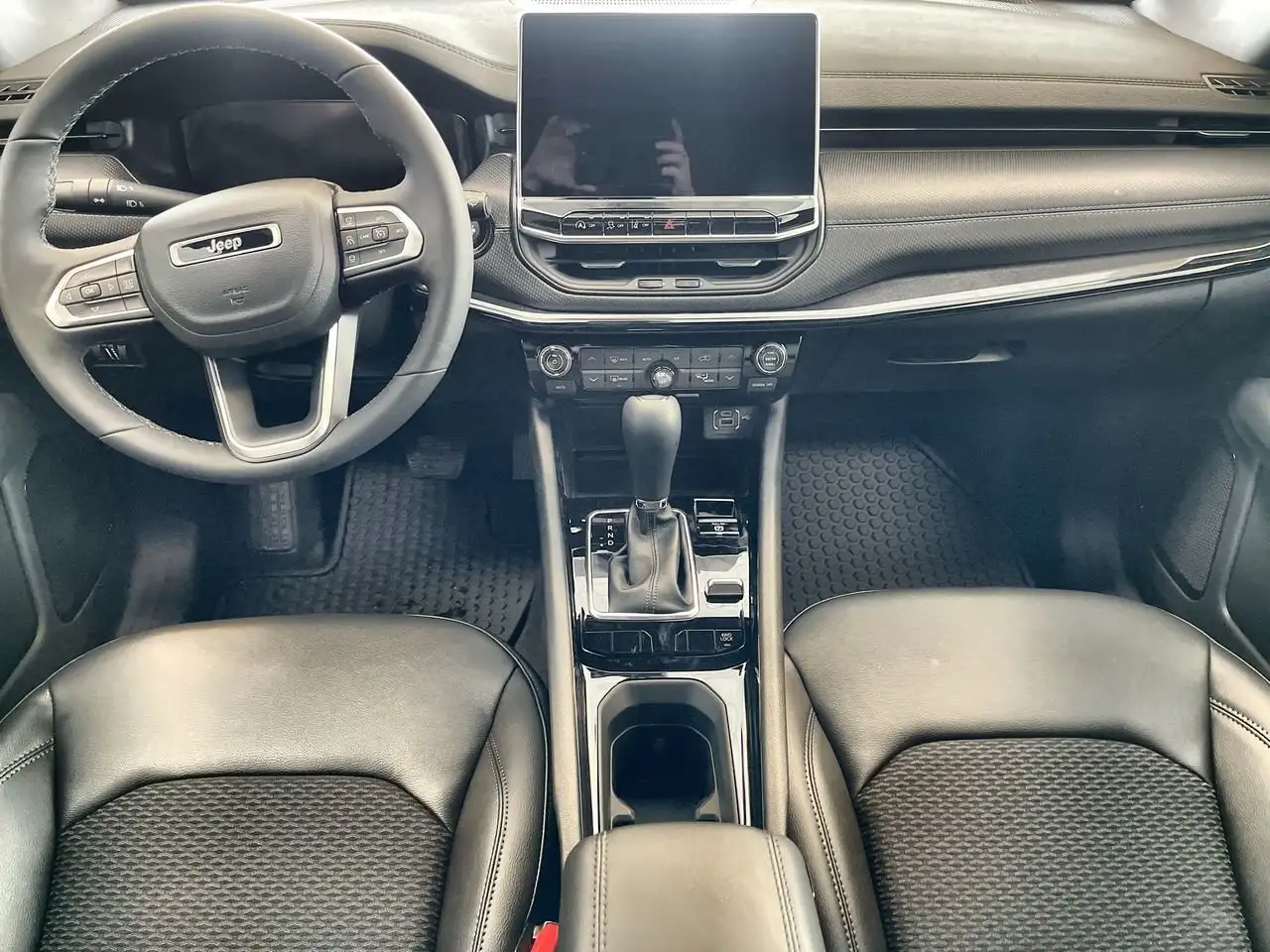 Jeep Compass photo Jeep Compass
